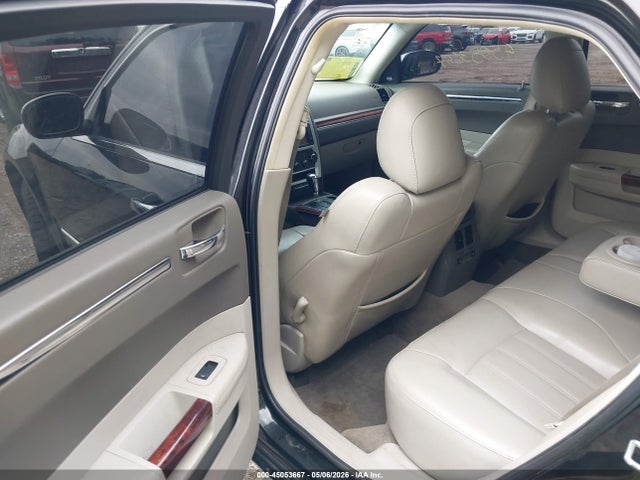 Chrysler 300c Awd