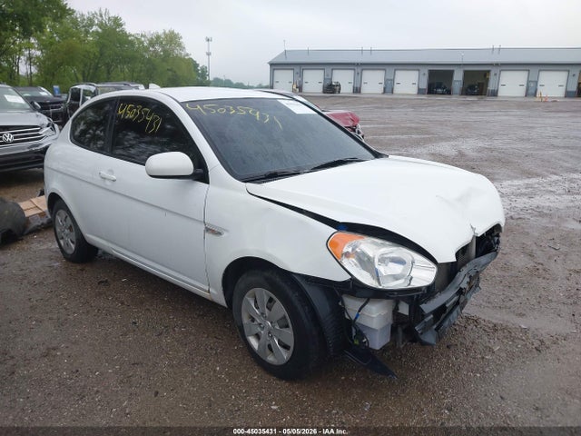 Salvage Hyundai ACCENT Image