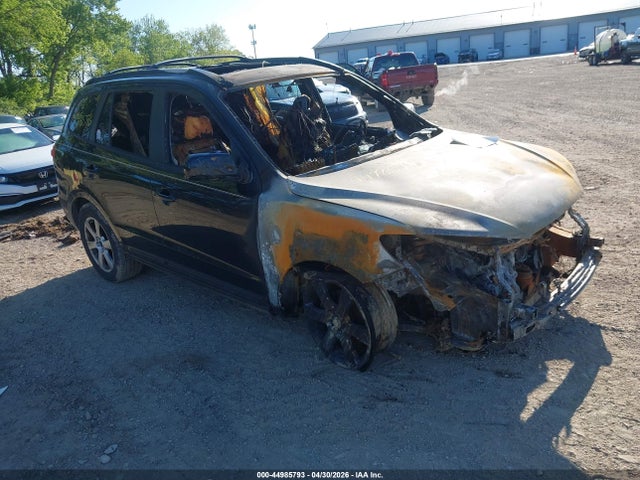 Salvage Hyundai SANTA FE Image