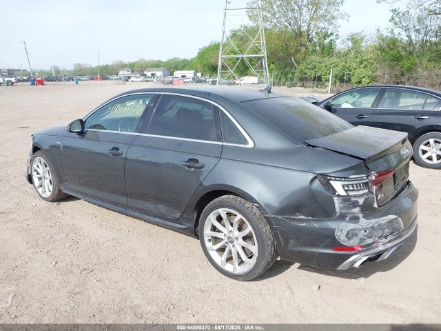 Audi A4 45 Premium