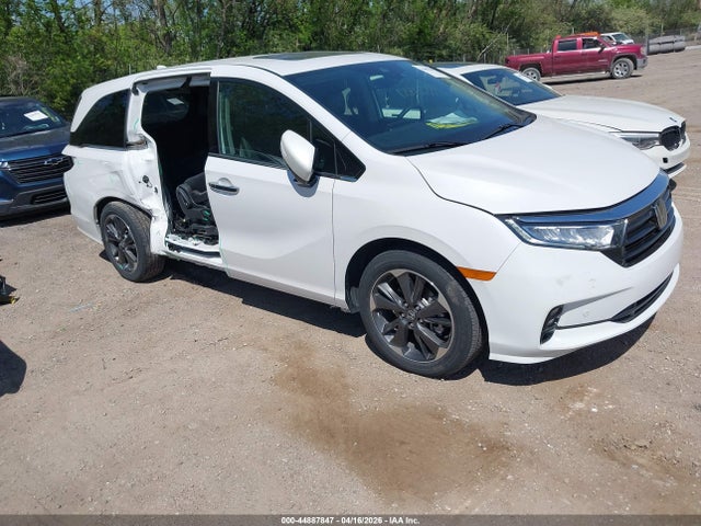 Salvage Honda Odyssey Image