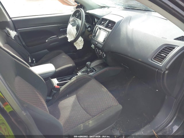 Mitsubishi Outlander 2.0 Es