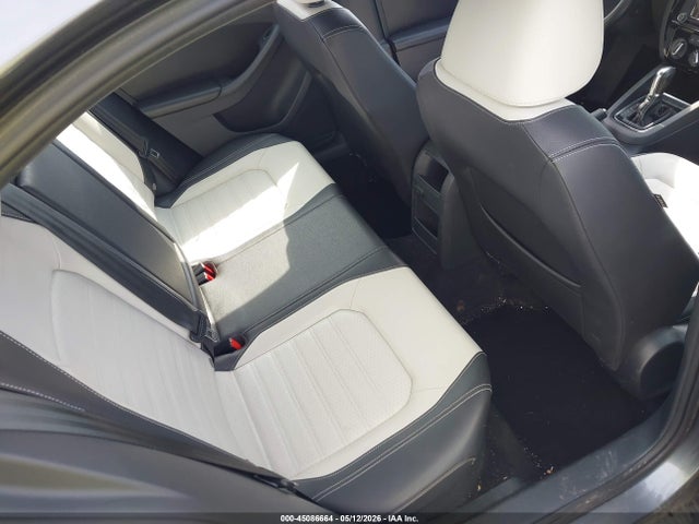 Volkswagen Jetta 1.8t Sport