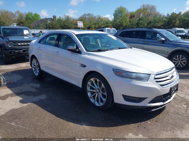 Salvage Ford Taurus Image