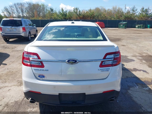 Ford Taurus Limited