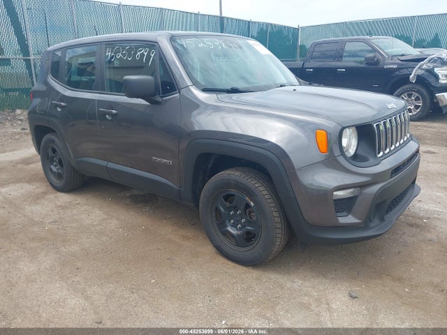 Salvage Jeep Renegade Image