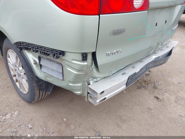Toyota Sienna Xle