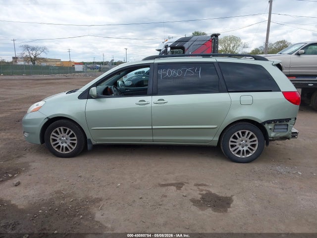 Toyota Sienna Xle