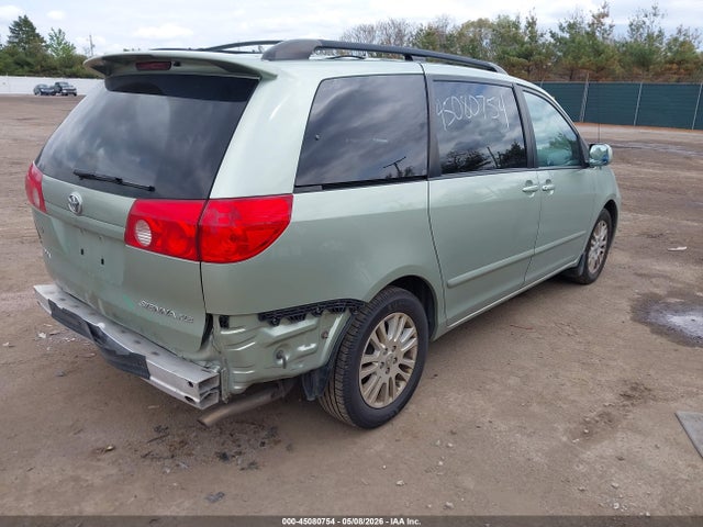 Toyota Sienna Xle