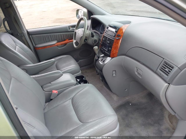 Toyota Sienna Xle