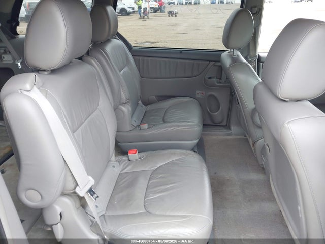 Toyota Sienna Xle