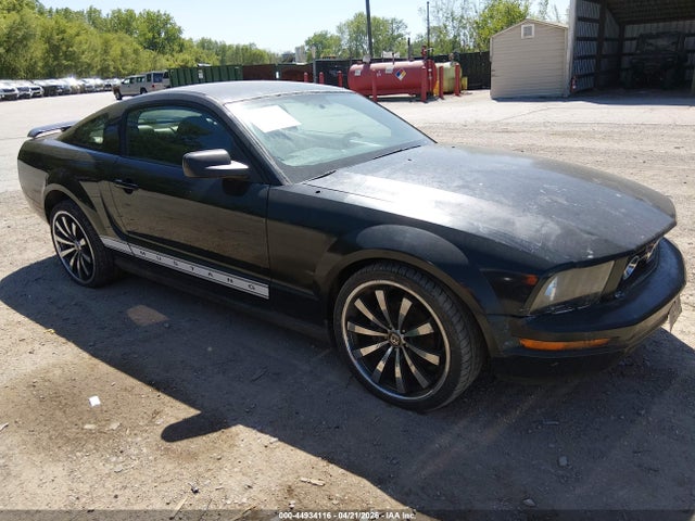 Salvage Ford Mustang Image