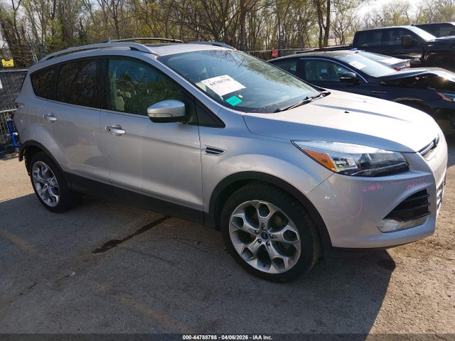 Salvage Ford Escape Image