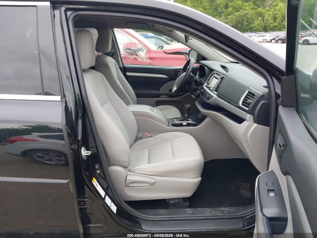 Toyota Highlander Le