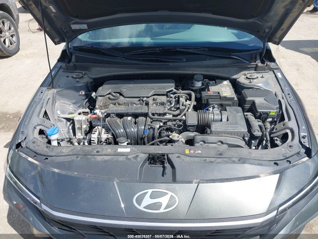 Hyundai ELANTRA Sel