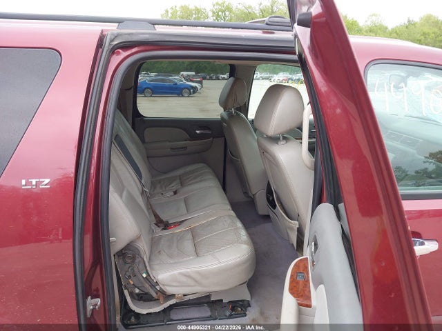 Chevrolet Suburban 1500 Ltz