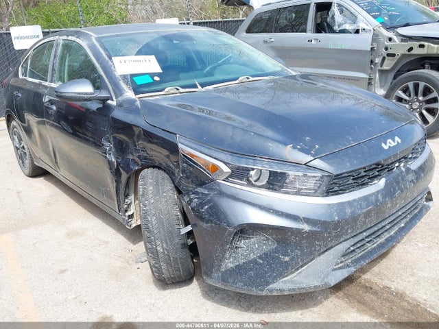 Salvage Kia Forte Image