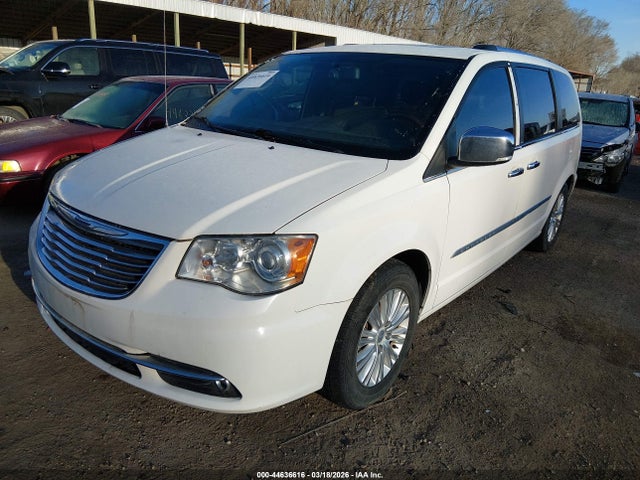 Chrysler Town & Country Limited