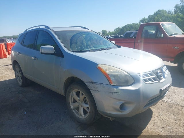 Salvage Nissan Rogue Image