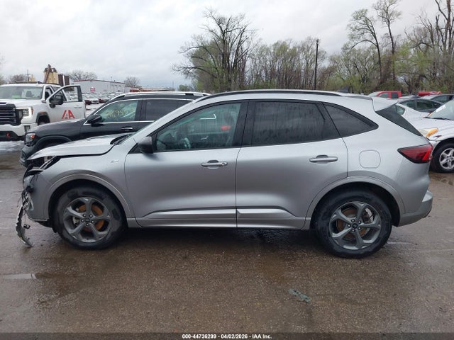 Ford Escape St-line