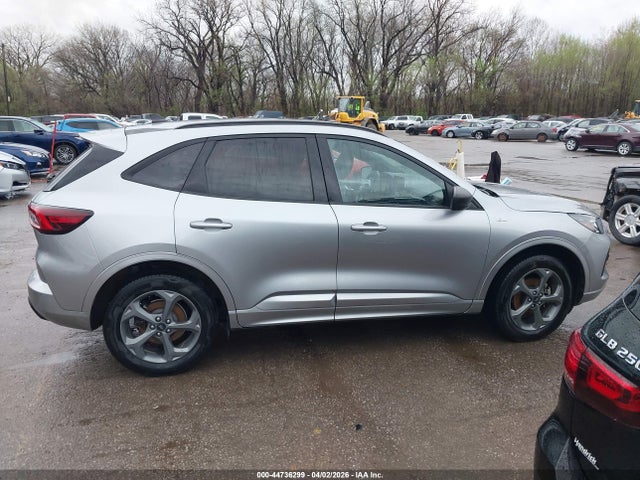 Ford Escape St-line