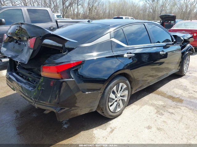 Nissan Altima S Fwd