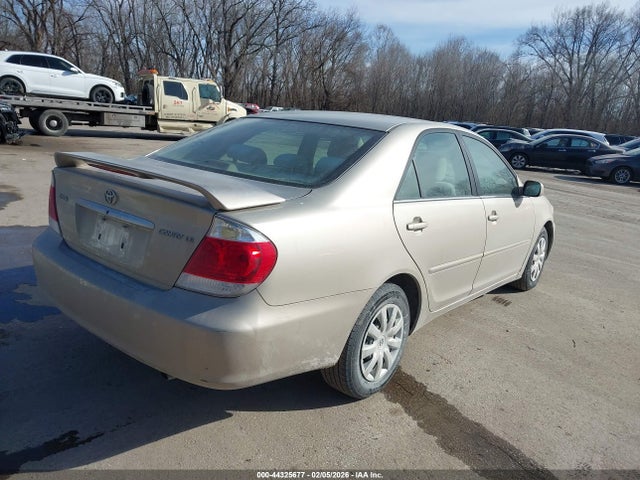 Toyota Camry Le