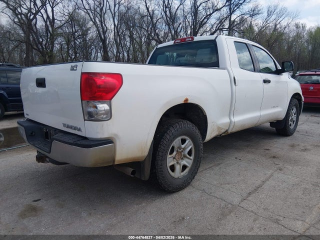 Toyota Tundra Base V6