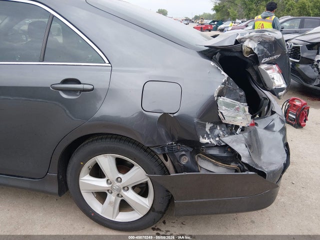 Toyota Camry Se V6