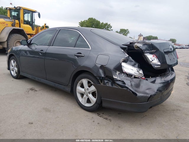 Toyota Camry Se V6