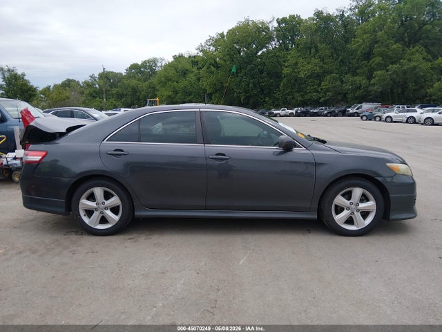 Toyota Camry Se V6