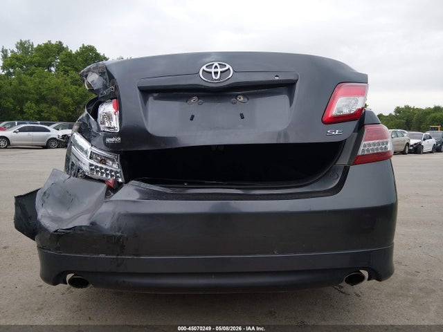Toyota Camry Se V6
