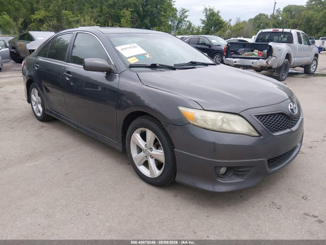 Salvage Toyota Camry Image