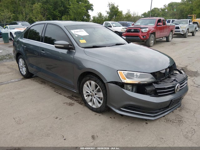 Salvage Volkswagen Jetta Image