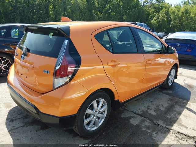 Toyota Prius c Two