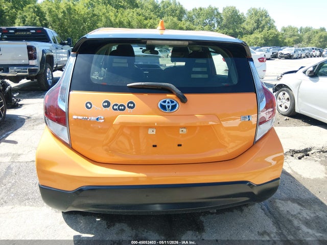 Toyota Prius c Two