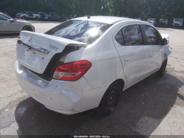 Mitsubishi Mirage Es