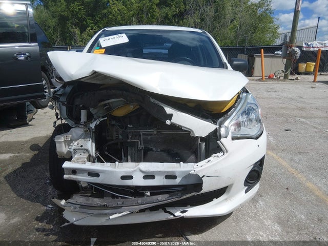 Mitsubishi Mirage Es