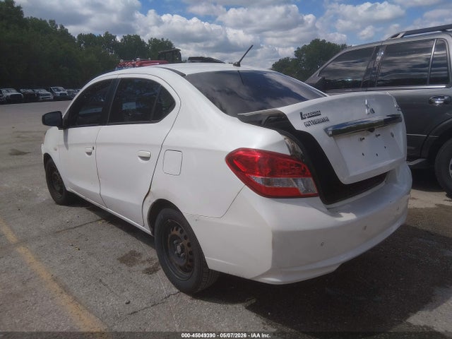 Mitsubishi Mirage Es