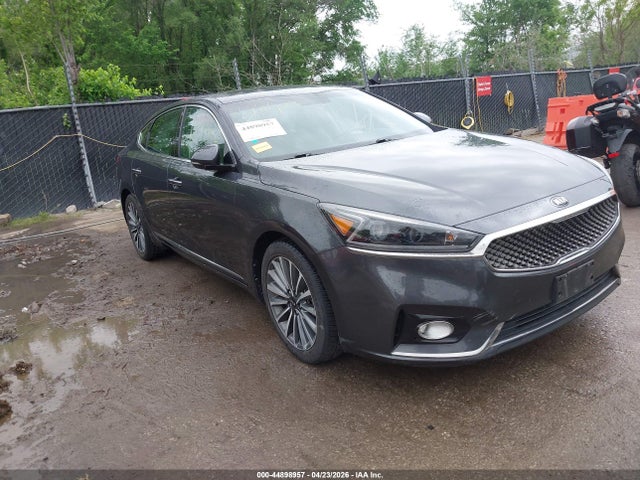 Salvage Kia Cadenza Image