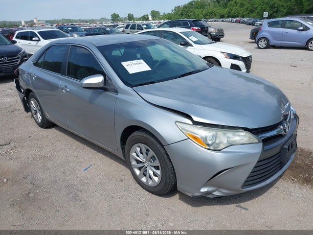 Salvage Toyota Camry Image