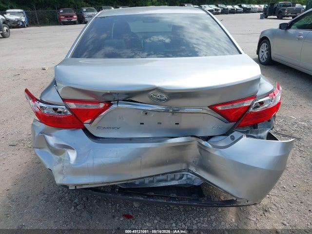 Toyota Camry Le