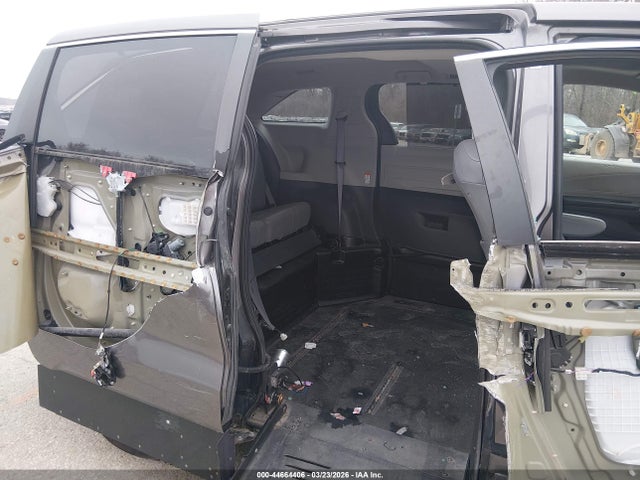 Toyota Sienna Xle