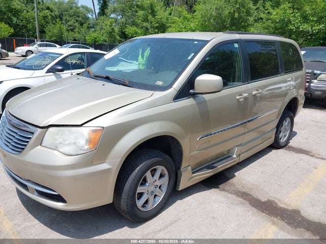 Chrysler Town & Country Touring