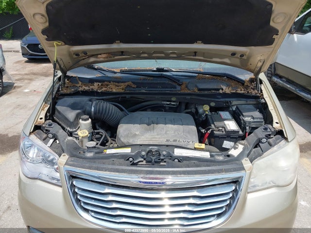 Chrysler Town & Country Touring