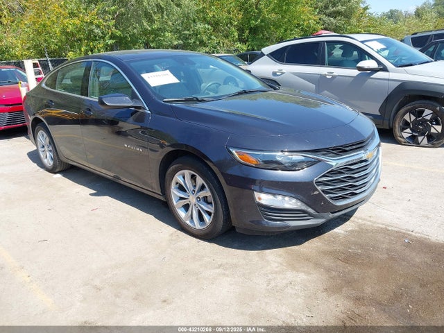 Salvage Chevrolet Malibu Image