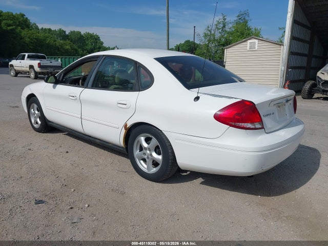 Ford Taurus Se