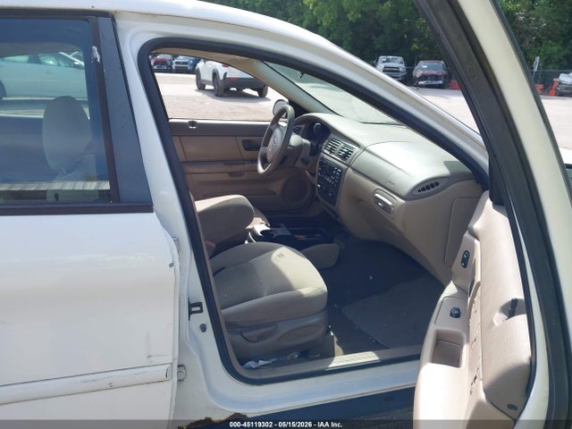 Ford Taurus Se