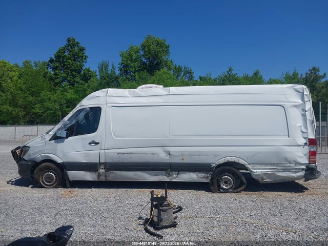 Mercedes-Benz Sprinter 2500 High Roof V6