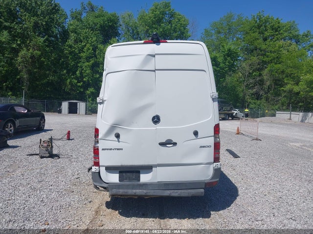 Mercedes-Benz Sprinter 2500 High Roof V6